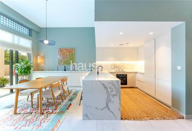 2-BD Apartment Sale, 1,000 sq. ft., Golf Villas, The Views, Dubai, UAE #4