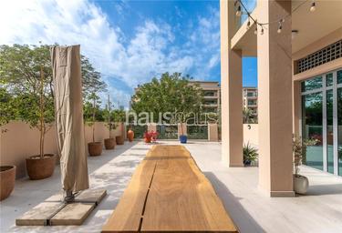 2-BD Apartment Sale, 1,000 sq. ft., Golf Villas, The Views, Dubai, UAE #1