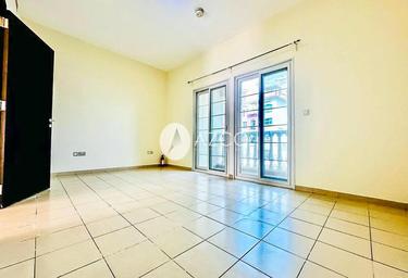 1-BD Townhouse Sale, 1,937 sq. ft., District 12T, Jumeirah Village Circle, Dubai, UAE #2 1-BD Townhouse Sale, 1,937 sq. ft., District 12T, Jumeirah Village Circle, Dubai, UAE #2
