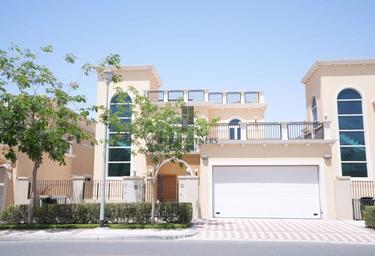 5-BD House Sale, 5,489 sq. ft., Jumeirah Park, Dubai, UAE #1 5-BD House Sale, 5,489 sq. ft., Jumeirah Park, Dubai, UAE #1