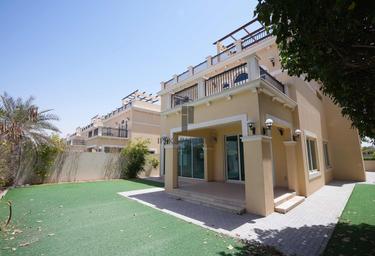 5-BD House Sale, 5,489 sq. ft., Jumeirah Park, Dubai, UAE #2 5-BD House Sale, 5,489 sq. ft., Jumeirah Park, Dubai, UAE #2