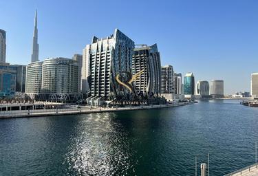 Apartment Sale, 418 sq. ft., Waves Tower, Business Bay, Dubai, UAE #1