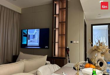 1-BD Apartment Sale, 729 sq. ft., Creek Edge Tower 1, Creek Edge, Dubai Creek Harbour (The Lagoons), Dubai, UAE #1