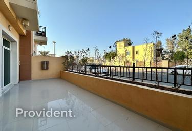 1-BD Apartment Sale, 1,000 sq. ft., Green Park, Jumeirah Village Triangle, Dubai, UAE #3