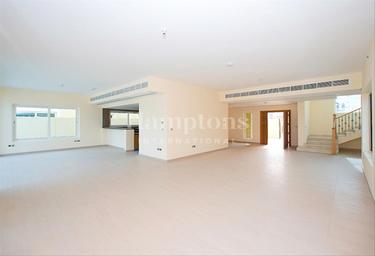 4-BD House Sale, 4,900 sq. ft., Legacy Nova Villas, Jumeirah Park, Dubai, UAE #2 4-BD House Sale, 4,900 sq. ft., Legacy Nova Villas, Jumeirah Park, Dubai, UAE #2