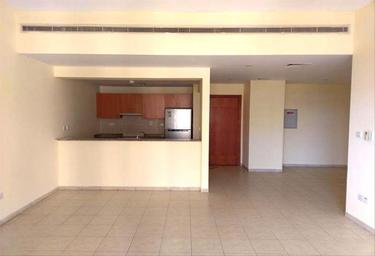 3-BD Apartment Sale, 1,000 sq. ft., The Views 1, The Views, Dubai, UAE #3
