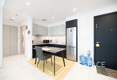 1-BD Apartment Sale, 756 sq. ft., Beach Isle, EMAAR Beachfront, Dubai Harbour, Dubai, UAE #3