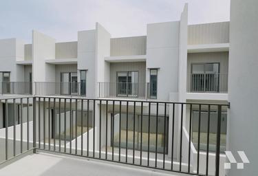 2-BD Townhouse Sale, 1,186 sq. ft., MAG German 2 - 03, Mohammed Bin Rashid City, Dubai, UAE #4