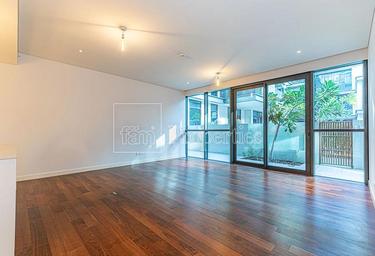 2-BD Apartment Sale, 1,000 sq. ft., Building 19, City Walk, Dubai, UAE #3