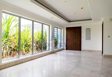 2-BD Apartment Sale, 1,000 sq. ft., Plaza Boutique 15, Executive Towers, Business Bay, Dubai, UAE #2