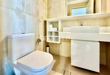 2-BD Apartment Sale, 1,000 sq. ft., Al Bateen Residences, Jumeirah Beach Residence, Dubai, UAE #4