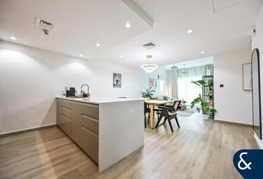 2-BD Apartment Sale, 1,000 sq. ft., Al Thayyal 2, Al Thayyal, Greens, Dubai, UAE #2