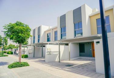 3-BD Townhouse Sale, 2,167 sq. ft., Al Yasmeen, Al Zahia, Muwaileh Commercial, Sharjah, UAE #1 3-BD Townhouse Sale, 2,167 sq. ft., Al Yasmeen, Al Zahia, Muwaileh Commercial, Sharjah, UAE #1