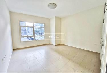2-BD Apartment Sale, 1,000 sq. ft., Yacht Bay, Dubai Marina, Dubai, UAE #3