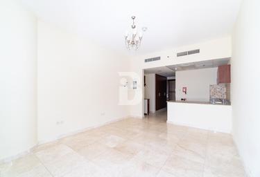 Apartment Sale, 479 sq. ft., Safeer Tower 2, Safeer Towers, Business Bay, Dubai, UAE #3