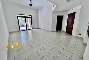 2-BD Apartment Sale, 1,000 sq. ft., Yansoon 2, Yansoon, Old Town, Dubai, UAE #2