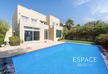 5-BD House Sale, 3,805 sq. ft., Meadows 8, Meadows, Dubai, UAE #2 5-BD House Sale, 3,805 sq. ft., Meadows 8, Meadows, Dubai, UAE #2