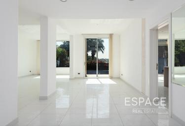 5-BD House Sale, 3,805 sq. ft., Meadows 8, Meadows, Dubai, UAE #4