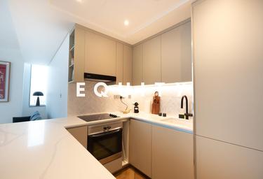 Продажа 2-комн. квартиры, 1 000 фут², Sky Gardens, DIFC, Dubai, UAE #1 Продажа 2-комн. квартиры, 1 000 фут², Sky Gardens, DIFC, Dubai, UAE #1