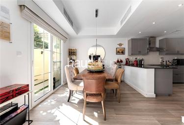 Продажа коттеджа 2 588 фут², 3 спальни, Springs 14, The Springs, Dubai, UAE #3 Продажа коттеджа 2 588 фут², 3 спальни, Springs 14, The Springs, Dubai, UAE #3