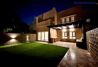 4-BD House Sale, 3,100 sq. ft., Zulal 3, Zulal, The Lakes, Dubai, UAE #3 4-BD House Sale, 3,100 sq. ft., Zulal 3, Zulal, The Lakes, Dubai, UAE #3