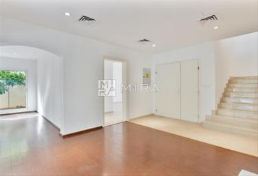 4-BD House Sale, 6,015 sq. ft., Meadows 5, Meadows, Dubai, UAE #4