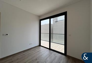 1-BD Apartment Sale, 791 sq. ft. at Oakley Square Residences, Oakley Square Residences, Jumeirah Village Circle, Dubai, UAE #4