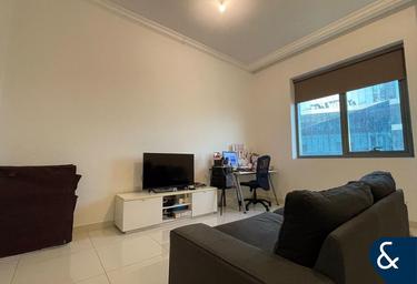 1-BD Apartment Sale, 685 sq. ft., Executive Bay A, Executive Bay, Business Bay, Dubai, UAE #3