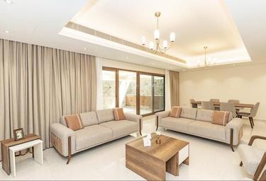 4-BD Townhouse Sale, 2,347 sq. ft., Grand Views, Meydan Gated Community, Meydan, Dubai, UAE #3 4-BD Townhouse Sale, 2,347 sq. ft., Grand Views, Meydan Gated Community, Meydan, Dubai, UAE #3