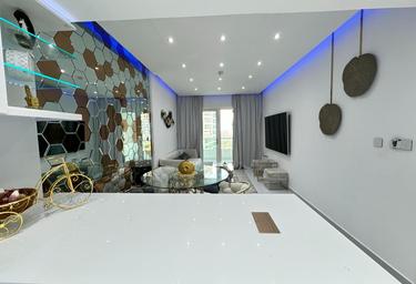 1-BD Apartment Sale, 726 sq. ft., Manchester Tower, Dubai Marina, Dubai, UAE #2