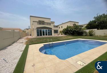 4-BD House Sale, 4,335 sq. ft., Regional, Jumeirah Park, Dubai, UAE #2 4-BD House Sale, 4,335 sq. ft., Regional, Jumeirah Park, Dubai, UAE #2