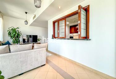 1-BD Apartment Sale, 1,000 sq. ft., Golf Tower 1, Golf Towers, The Views, Dubai, UAE #3