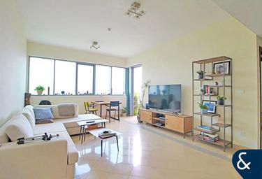 1-BD Apartment Sale, 990 sq. ft., Golf Tower 3, Golf Towers, The Views, Dubai, UAE #3