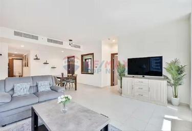 1-BD Apartment Sale, 1,000 sq. ft., East Heights 4, Business Bay, Dubai, UAE #2