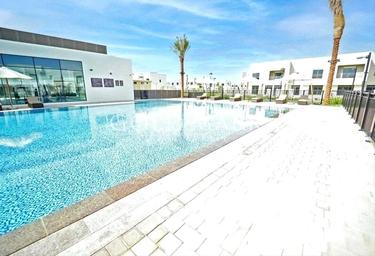 3-BD House Sale, 2,179 sq. ft., Zahra Townhouses, Town Square, Dubai, UAE #2 3-BD House Sale, 2,179 sq. ft., Zahra Townhouses, Town Square, Dubai, UAE #2