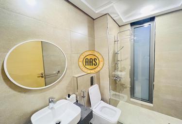 2-BD Apartment Sale, 1,000 sq. ft., Diamond Building, Jumeirah Garden City, Al Satwa, Dubai, UAE #3