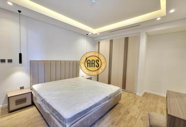 2-BD Apartment Sale, 1,000 sq. ft., Diamond Building, Jumeirah Garden City, Al Satwa, Dubai, UAE #2