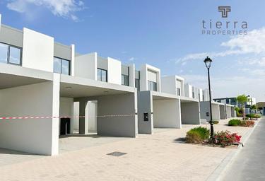 3-BD House Sale, 1,947 sq. ft. at La Rosa Phase 2 By Dubai Properties, La Rosa 2, Villanova, Dubai Land, Dubai, UAE #1 3-BD House Sale, 1,947 sq. ft. at La Rosa Phase 2 By Dubai Properties, La Rosa 2, Villanova, Dubai Land, Dubai, UAE #1