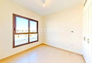 3-BD House Sale, 2,180 sq. ft., Zahra Townhouses, Town Square, Dubai, UAE #4