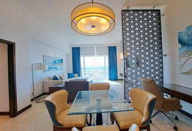 1-BD Apartment Sale, 1,000 sq. ft., Fairmont Marina Residences, The Marina, Abu Dhabi, UAE #2