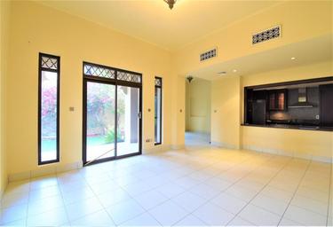 3-BD Apartment Sale, 1,000 sq. ft., Reehan 6, Reehan, Old Town, Dubai, UAE #2