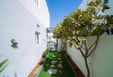 3-BD House Sale, 2,145 sq. ft., Trixis, The Roots DAMAC Hills 2, Damac Hills 2, Dubai, UAE #4
