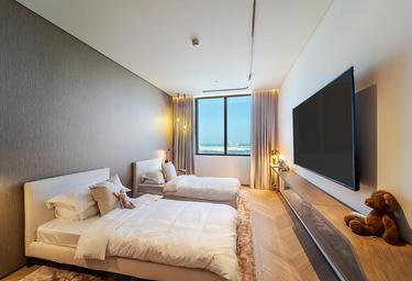 4-BD Apartment Sale, 1,000 sq. ft. at Iconic Residences, Iconic, Dubai Internet City, Dubai, UAE #4