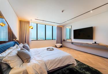 4-BD Apartment Sale, 1,000 sq. ft. at Iconic Residences, Iconic, Dubai Internet City, Dubai, UAE #3 4-BD Apartment Sale, 1,000 sq. ft. at Iconic Residences, Iconic, Dubai Internet City, Dubai, UAE #3