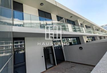 3-BD Townhouse Sale, 2,034 sq. ft. at The Gate Masdar City, The Gate, Masdar City, Abu Dhabi, UAE #2 3-BD Townhouse Sale, 2,034 sq. ft. at The Gate Masdar City, The Gate, Masdar City, Abu Dhabi, UAE #2