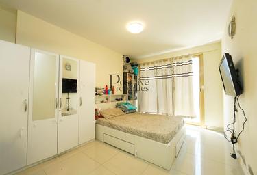 1-BD Apartment Sale, 764 sq. ft., The Manhattan Tower, Jumeirah Village Circle, Dubai, UAE #3