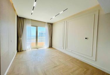 2-BD Apartment Sale, 1,000 sq. ft., Manchester Tower, Dubai Marina, Dubai, UAE #2