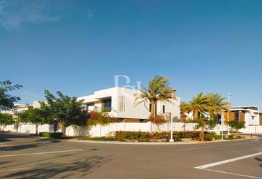 4-BD House Sale, 4,934 sq. ft., West Yas, Yas Island, Abu Dhabi, UAE #1 4-BD House Sale, 4,934 sq. ft., West Yas, Yas Island, Abu Dhabi, UAE #1
