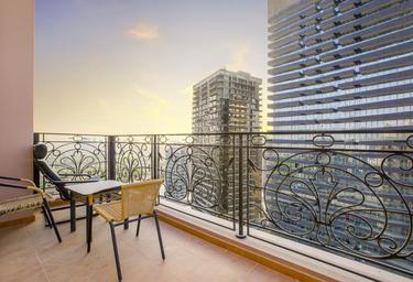 1-BD Apartment Sale, 943 sq. ft., Hub Canal 1, Hub-Golf Towers, Dubai Sports City, Dubai, UAE #2