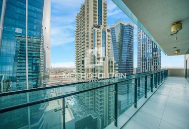 3-BD Apartment Sale, 1,000 sq. ft., Merano Tower, Business Bay, Dubai, UAE #1